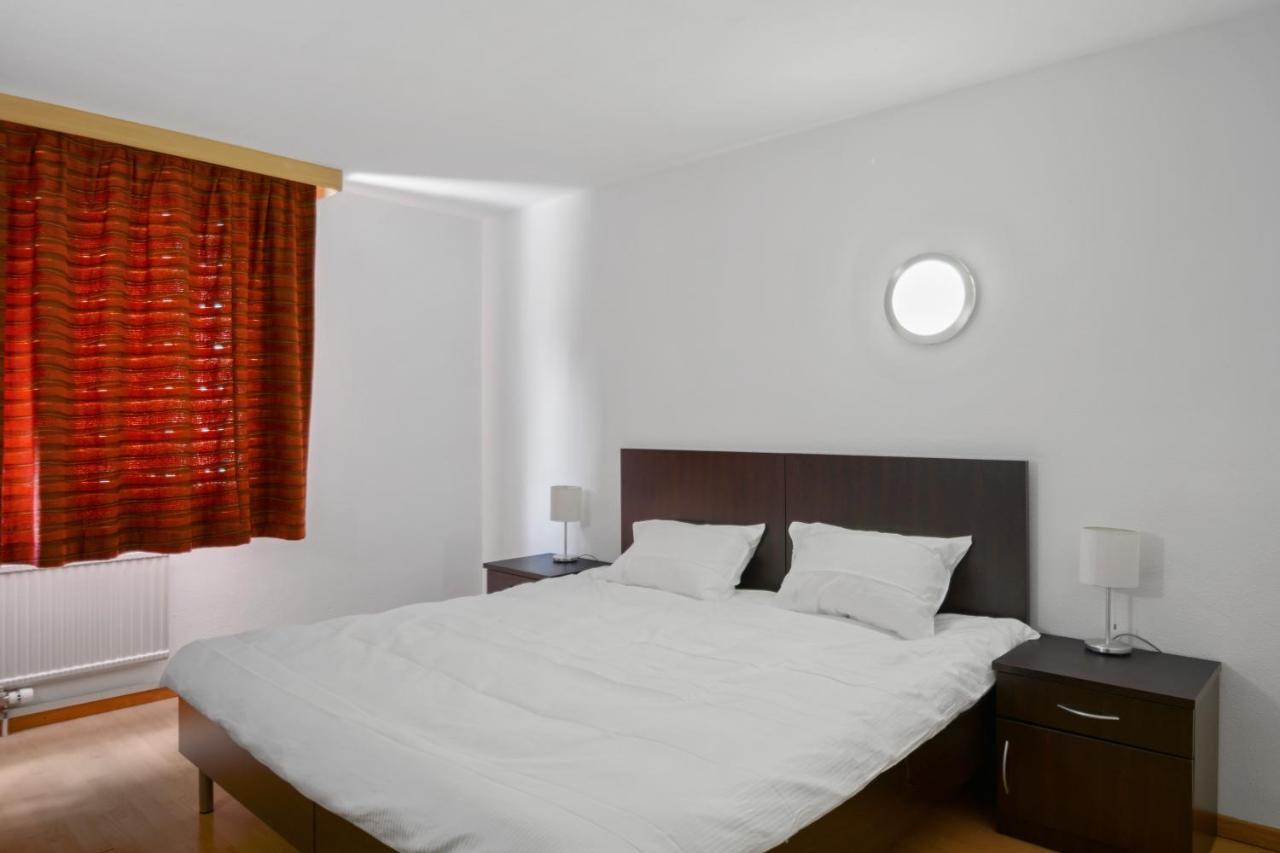 Neuchatel City Hotel ภายนอก รูปภาพ