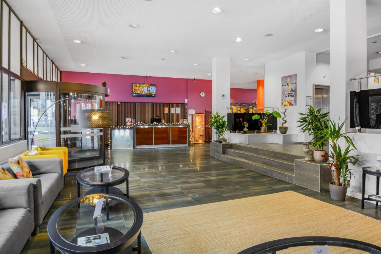 Neuchatel City Hotel ภายนอก รูปภาพ